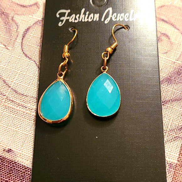 Jewelry - - Teal Tear Drop Earrings